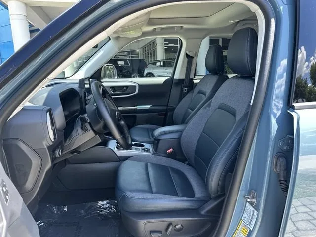 2023 Ford Bronco Sport Outer Banks photo 30
