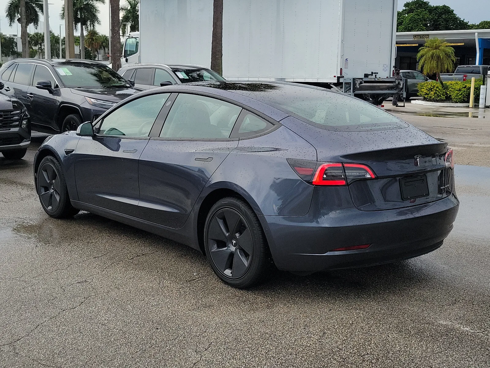 2022 Tesla Model 3 Long Range photo 3