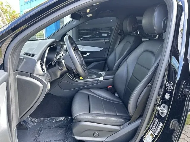 2022 Mercedes-Benz GLC GLC 300 photo 30
