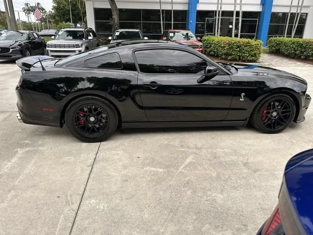 2012 Ford Mustang Shelby GT500 photo 36