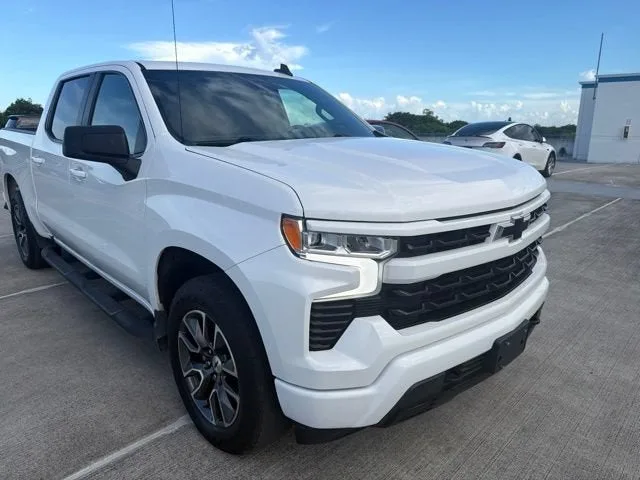 2023 Chevrolet Silverado 1500 RST photo 8