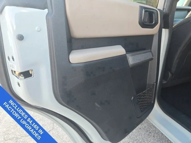 2022 Ford Bronco Base photo 14