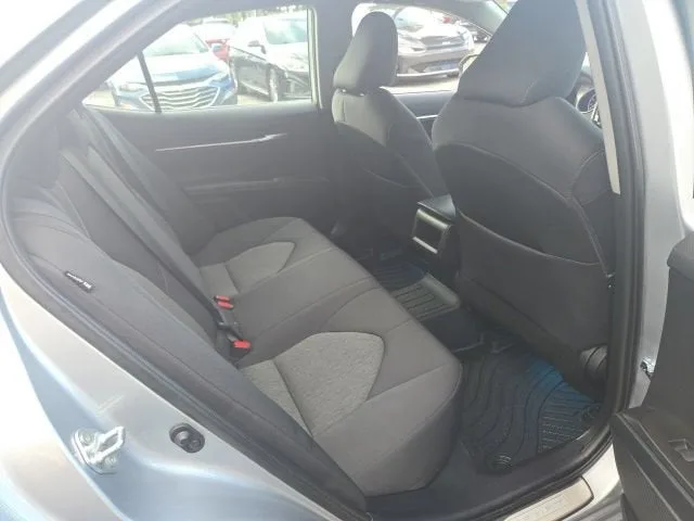 2023 Toyota Camry LE photo 10