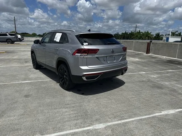 2022 Volkswagen Atlas Cross Sport 2.0T SE w/Technology photo 35