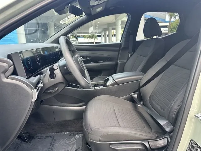 2025 Hyundai Santa Cruz SE photo 23