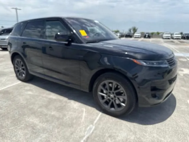 2023 Land Rover Range Rover Sport SE photo 18