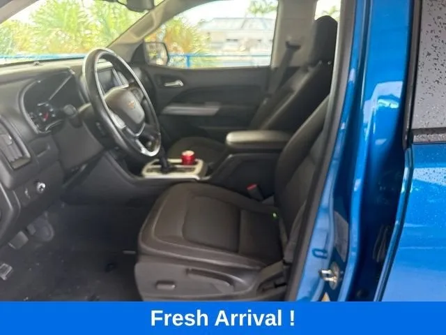 2021 Chevrolet Colorado 2WD LT photo 2