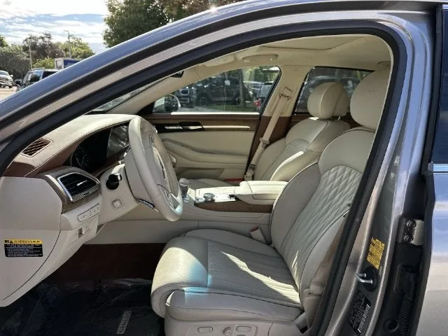 2021 Genesis G90 3.3T Premium photo 30