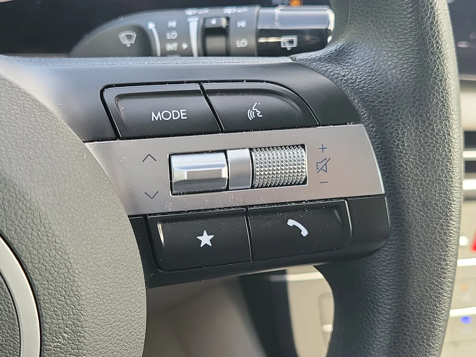 2025 Hyundai Tucson SE photo 26