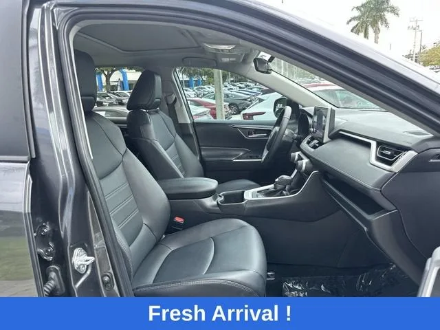 2024 Toyota RAV4 XLE Premium photo 29