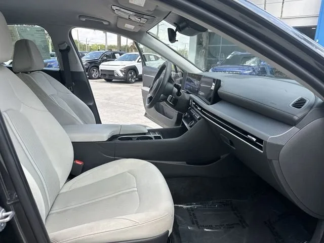 2025 Hyundai Sonata SEL photo 30