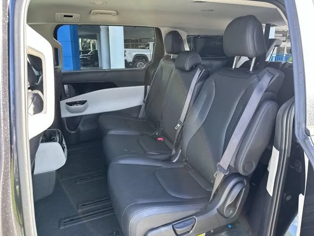 2023 Kia Carnival EX photo 27