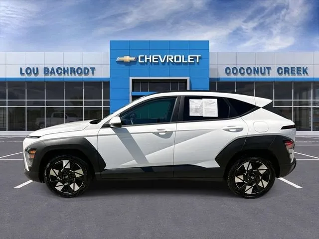 2025 Hyundai Kona SEL photo 5