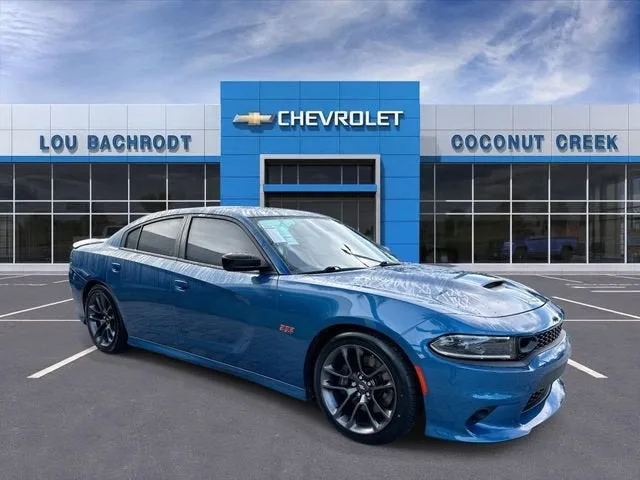 2023 Dodge Charger Scat Pack photo 2