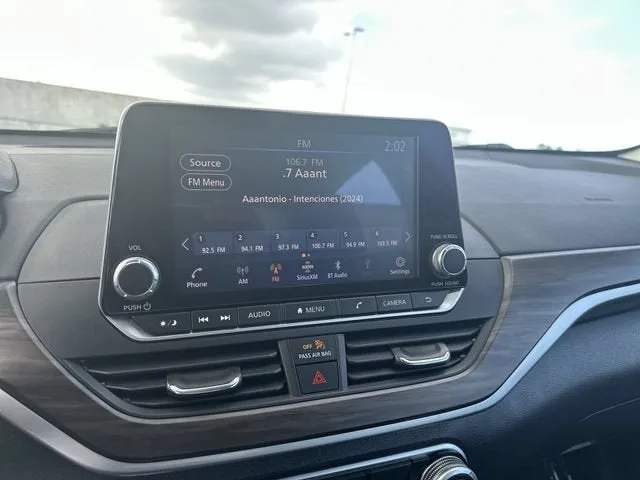 2024 Nissan Altima 2.5 SV photo 25
