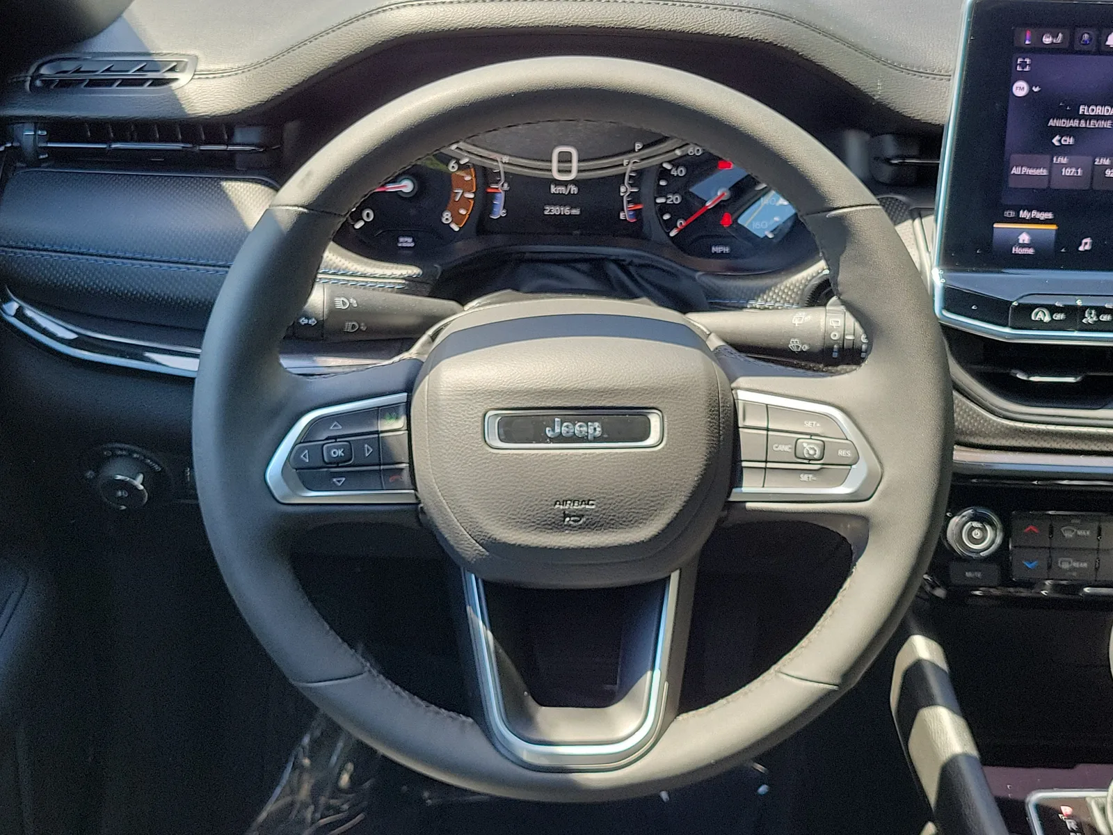 2025 Jeep Compass Latitude photo 18