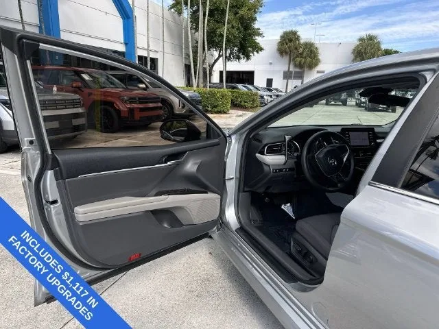 2023 Toyota Camry LE photo 22