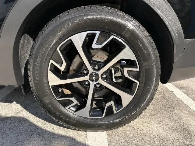 2023 Kia Sportage EX photo 11