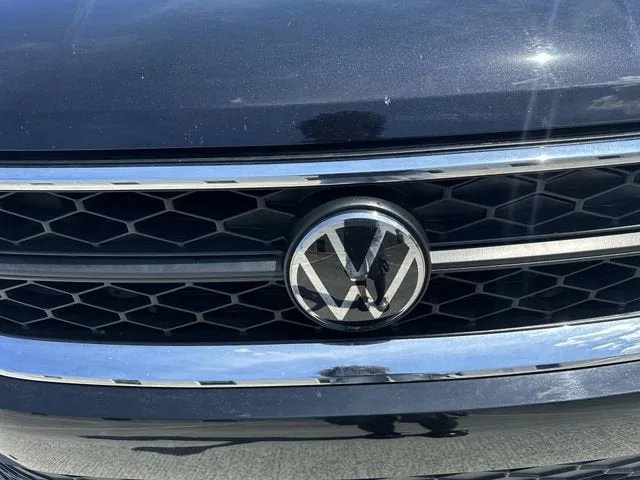 2024 Volkswagen Taos SE photo 10