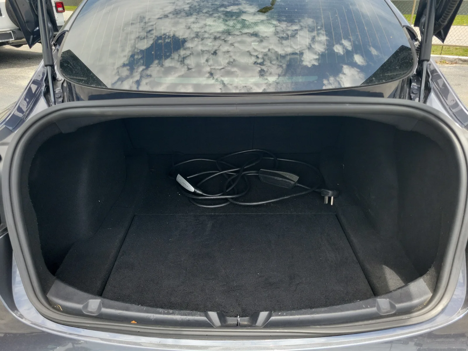 2020 Tesla Model 3 Standard Range Plus photo 11