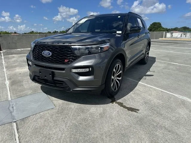 2020 Ford Explorer ST photo 21