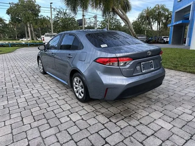 2023 Toyota Corolla LE photo 34