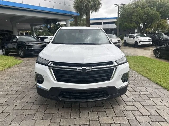 2023 Chevrolet Traverse LS photo 18