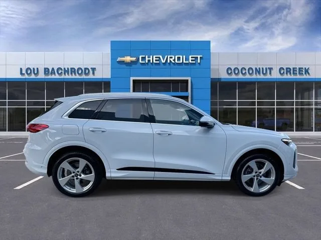 2025 Audi Q5 Prestige photo 9