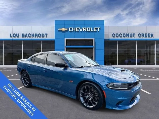 2023 Dodge Charger Scat Pack photo 2