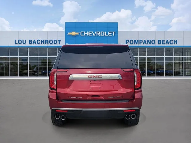 2024 GMC Yukon Denali photo 4