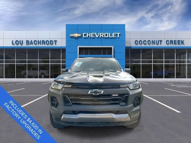 2023 Chevrolet Colorado 4WD Trail Boss photo 3
