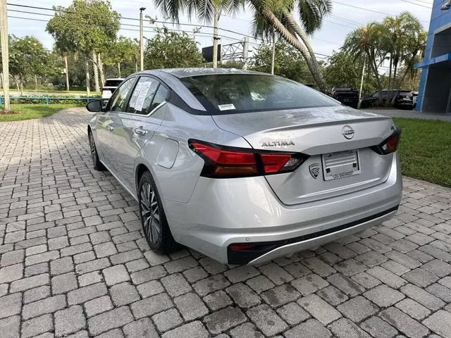 2024 Nissan Altima 2.5 SV photo 33
