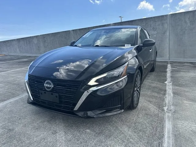 2024 Nissan Altima 2.5 SV photo 35