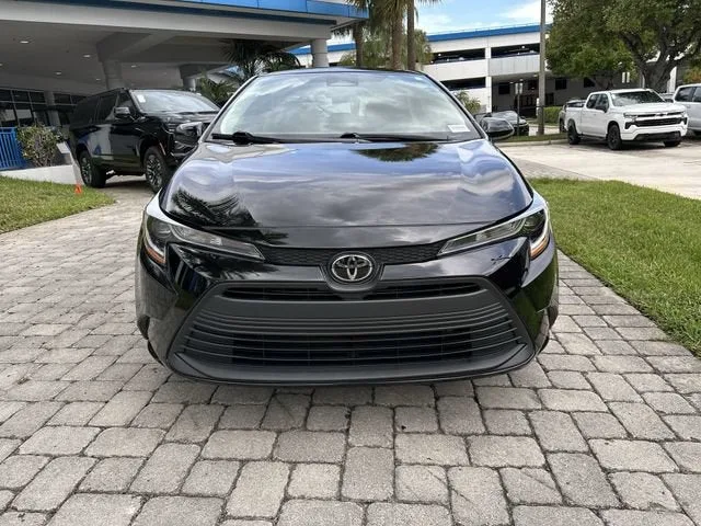 2024 Toyota Corolla LE photo 19