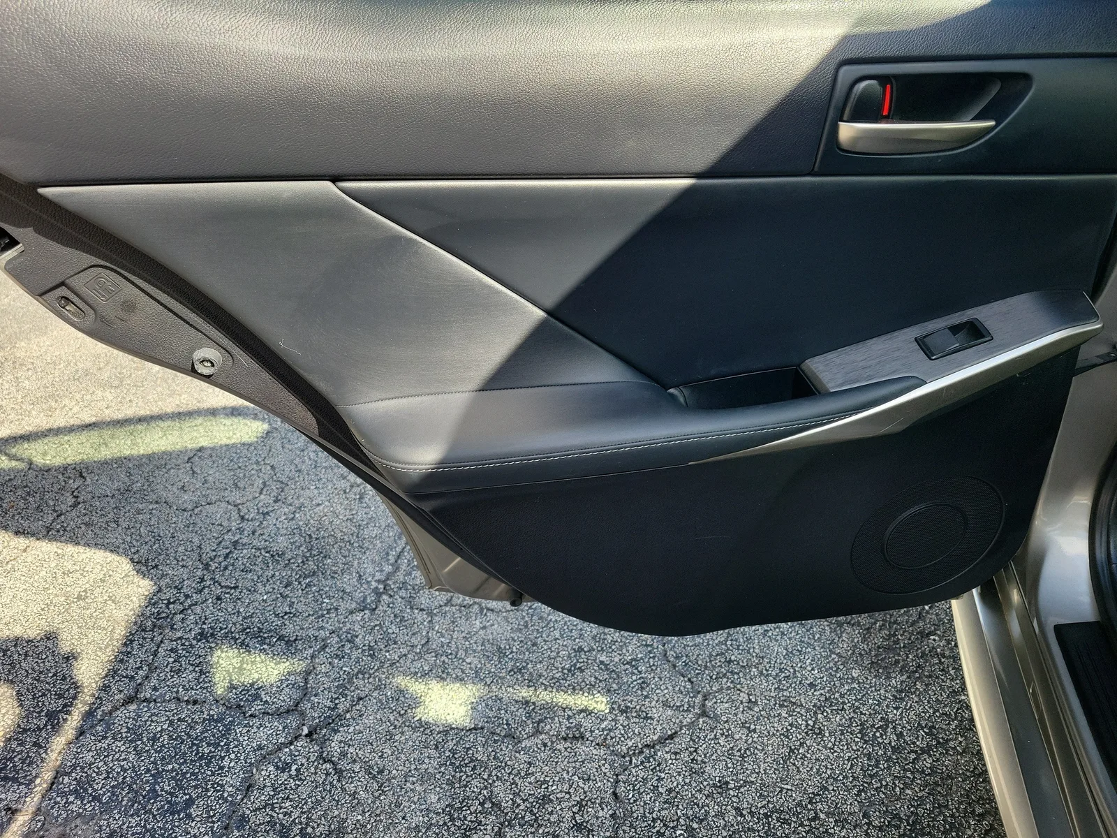 2020 Lexus IS IS 300 F SPORT photo 17