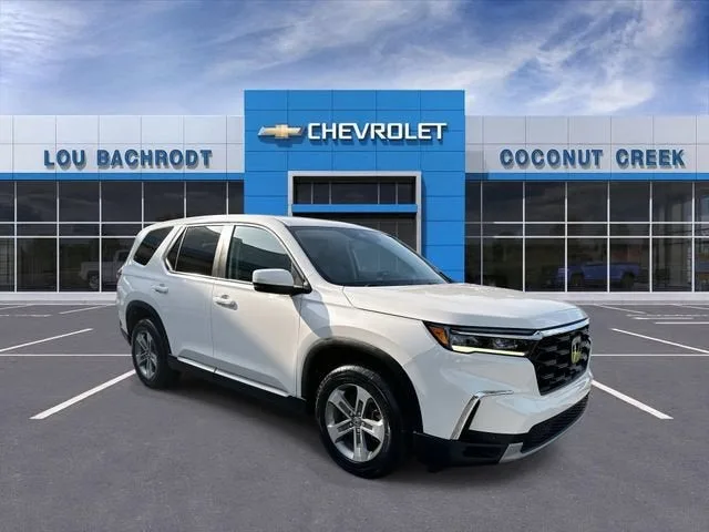 2023 Honda Pilot EX-L 7 Passenger photo 2