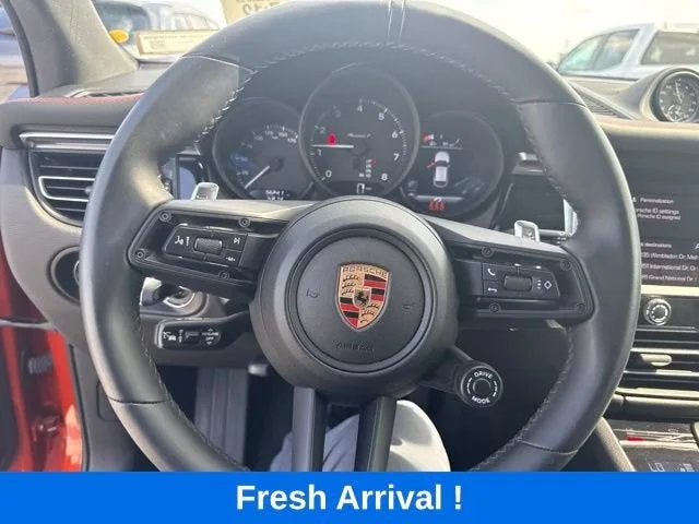 2024 Porsche Macan 4DR AWD photo 6