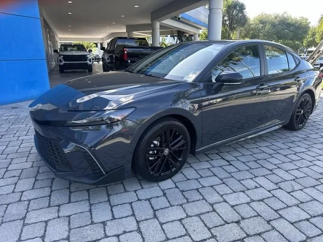 2025 Toyota Camry LE photo 21