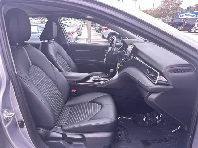 2024 Toyota Camry SE photo 29