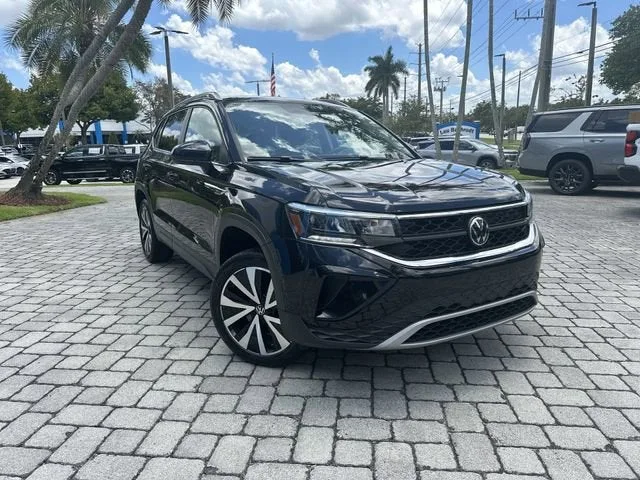2024 Volkswagen Taos SE photo 21