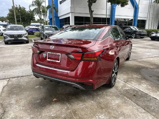 2022 Nissan Altima 2.5 SR photo 37