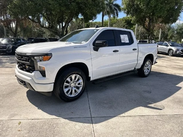 2025 Chevrolet Silverado 1500 Custom photo 21