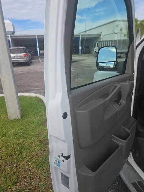 2025 Chevrolet Express Cargo WT photo 20