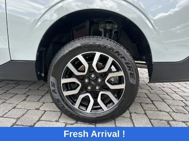 2023 Ford Maverick XL photo 11