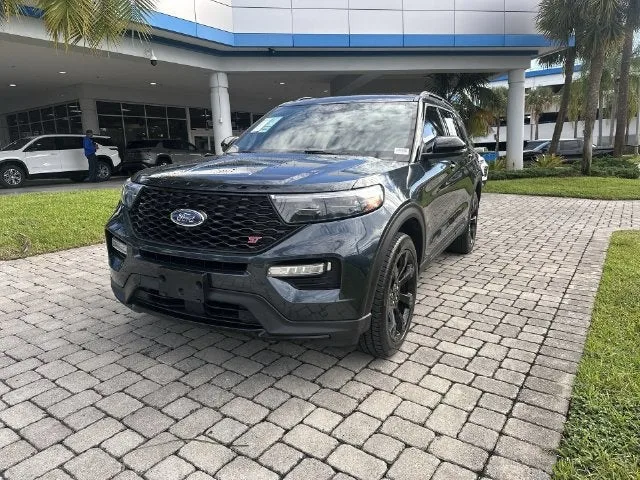 2023 Ford Explorer ST photo 20