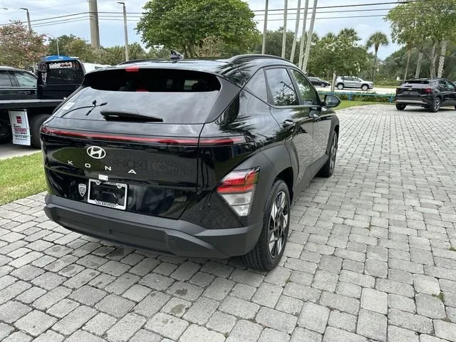 2025 Hyundai Kona SEL photo 35