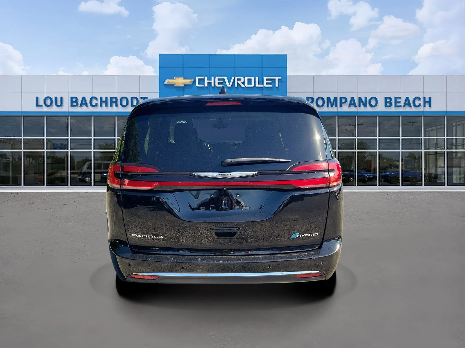 2024 Chrysler Pacifica Hybrid Select photo 4