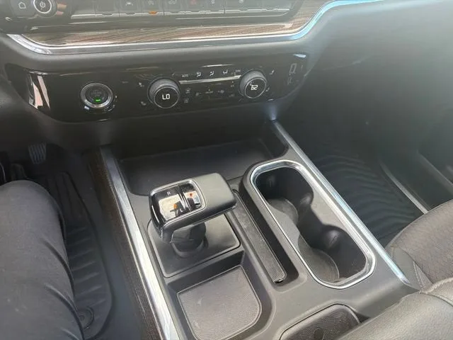 2023 Chevrolet Silverado 1500 RST photo 20