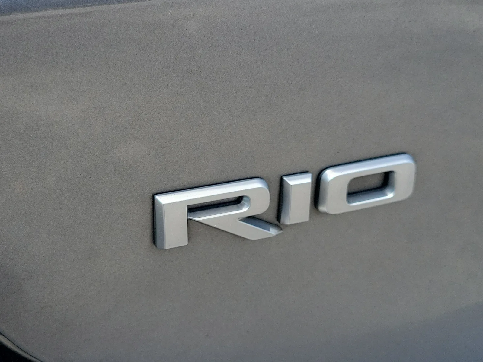 2022 Kia Rio 5-Door S photo 11