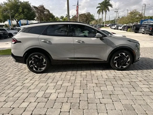 2025 Kia Sportage SX-Prestige photo 14